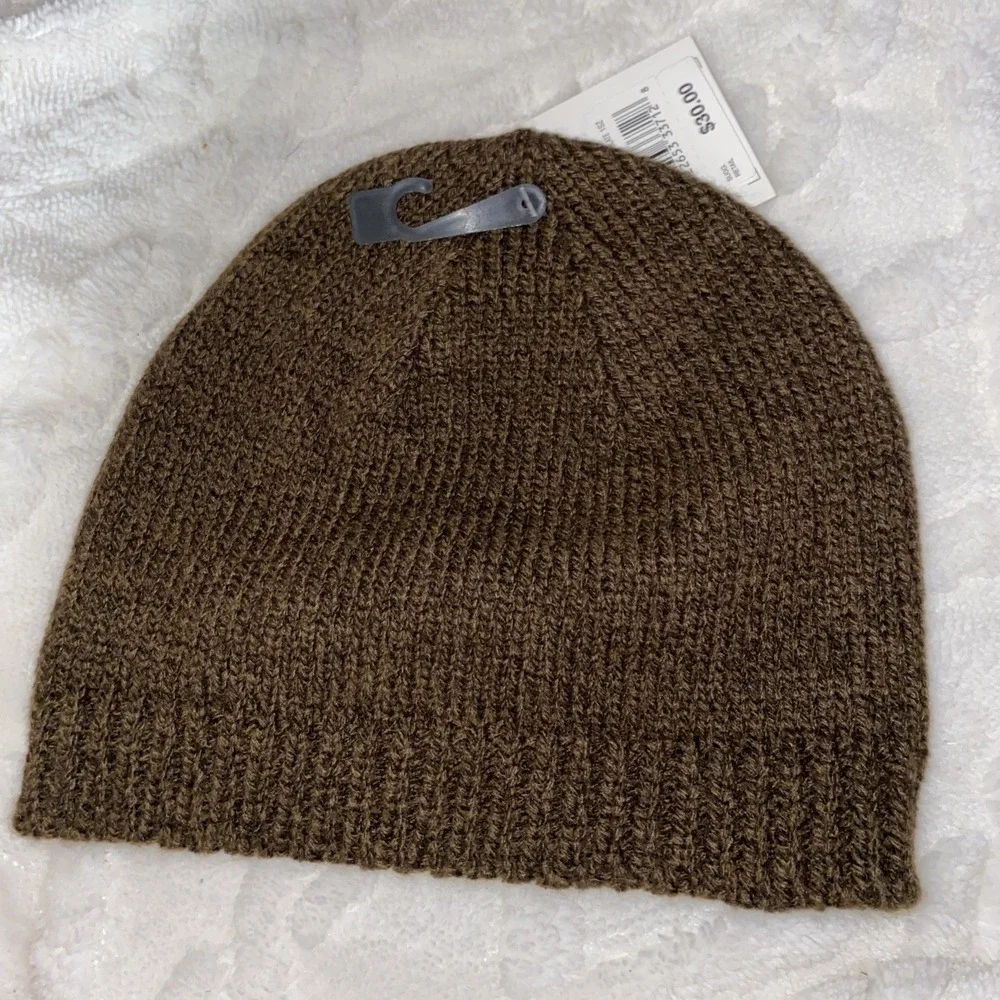 Isotoner Brown Chocolate Beanie‎ Women's  Acrylic/wool Blend